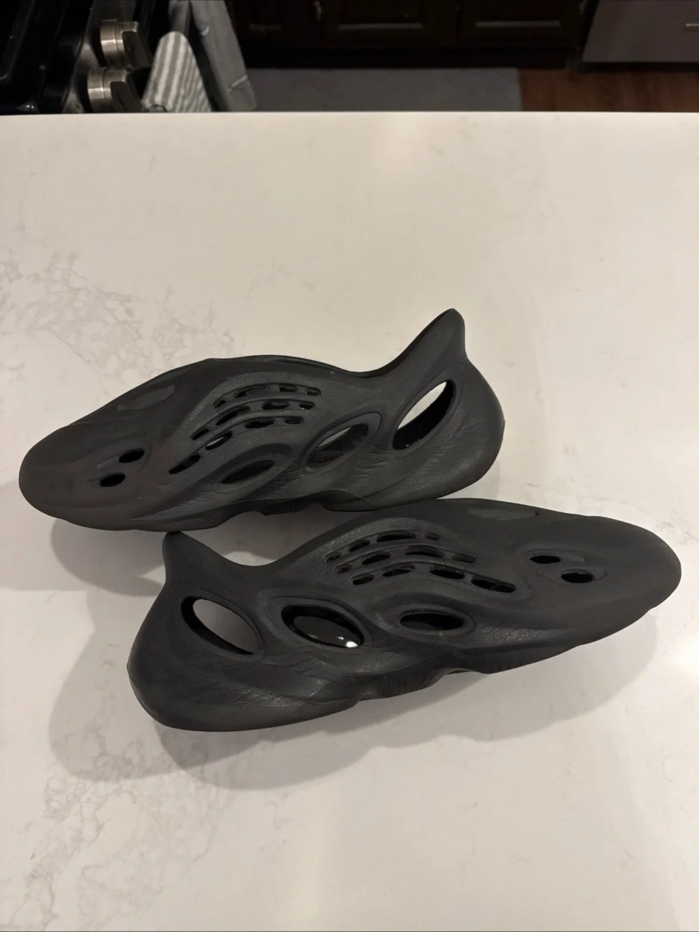 Men’s adidas Yeezy Foam RNNR Onyx Black Foam Vent Slip-On Shoes - w/original box